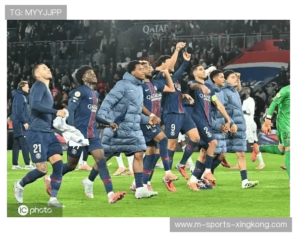 巴黎中卫惊艳表现成比赛转折点