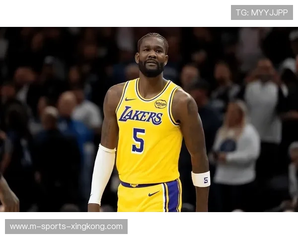 湖人禁区连续封盖打出气势 湖人禁区连续封盖打出气势