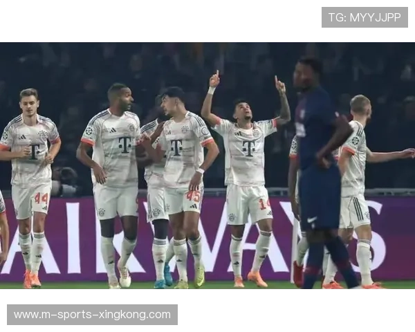 拜仁门将神扑化解险情保全清白之夜