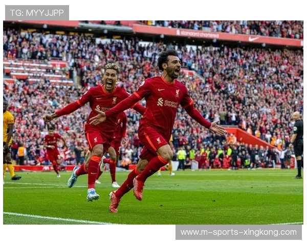 英超利物浦中场组织迅速,锋线再显杀伤力