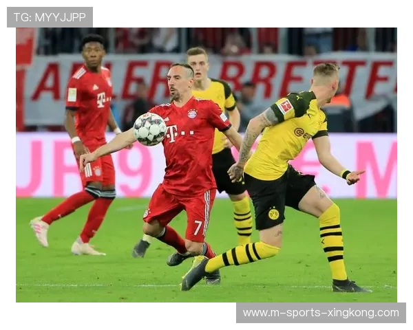 多特蒙德外线推进流畅力度更胜以往 多特蒙德外线推进流畅力度更胜以往